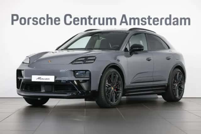 Porsche Macan (2026) thumbnail 1