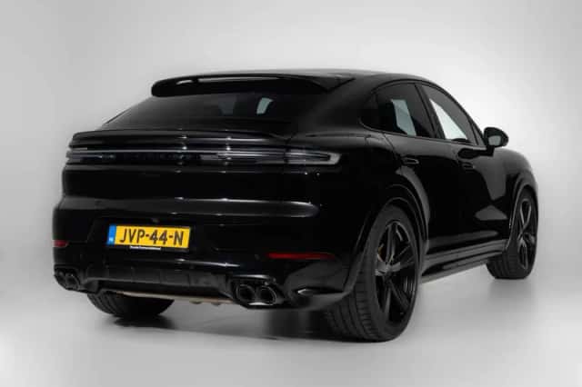 Porsche Cayenne (2026) thumbnail 2