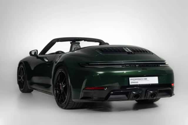 Porsche 911 (2025) thumbnail 6