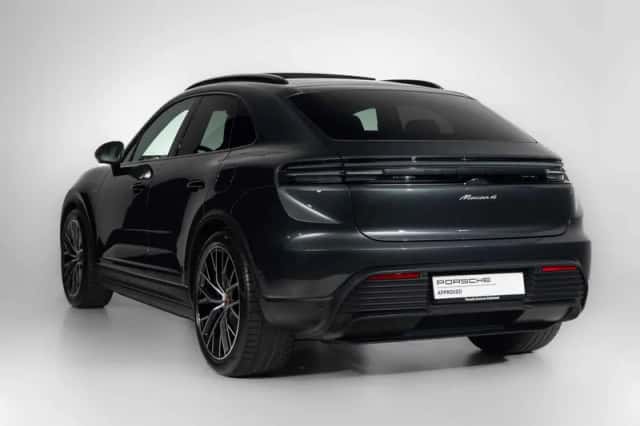 Porsche Macan (2025) thumbnail 6