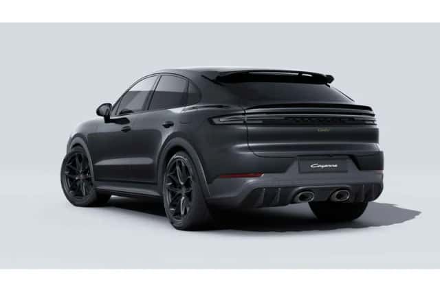 Porsche Cayenne (2024) thumbnail 2
