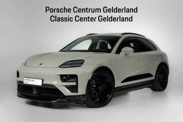 Porsche Macan (2026) thumbnail 1