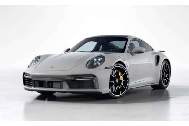 Porsche 911 (2021) thumbnail 1
