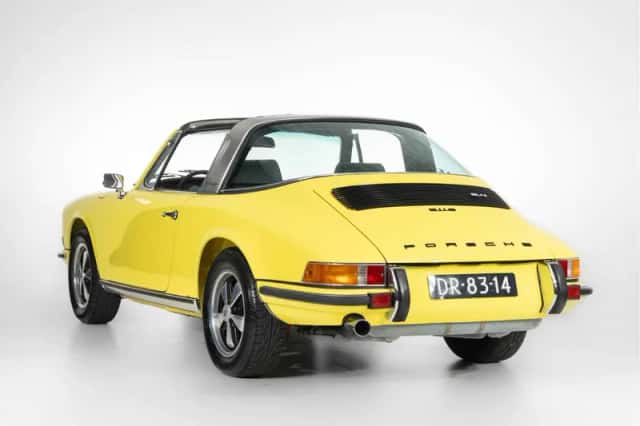 Porsche 911 (1972) thumbnail 3