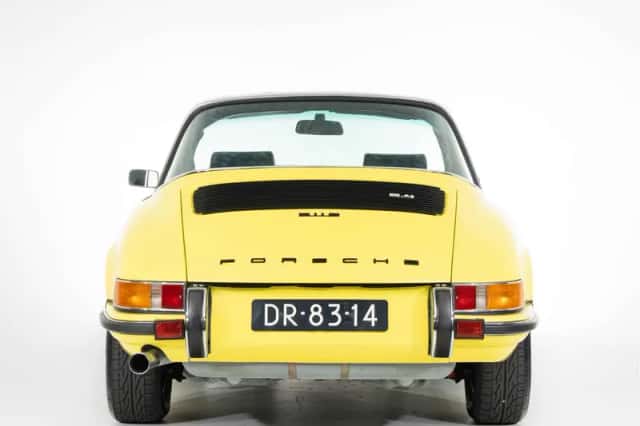 Porsche 911 (1972) thumbnail 4