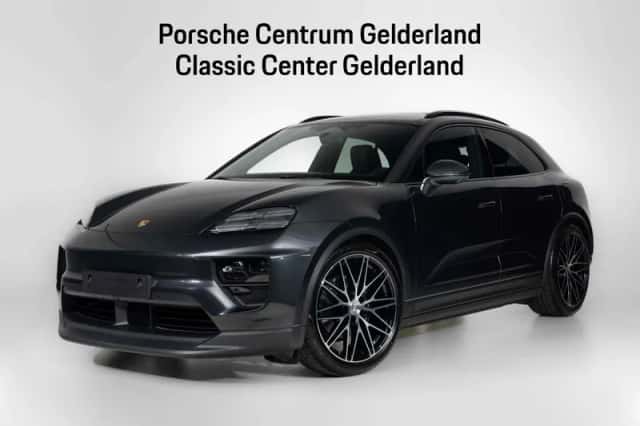 Porsche Macan (2026) thumbnail 1