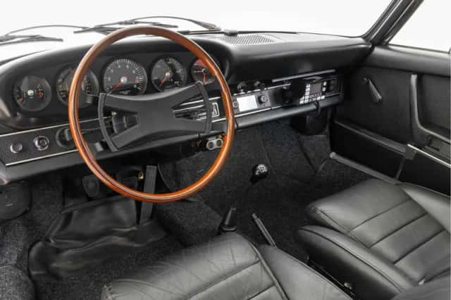 Porsche 911 (1969) thumbnail 3