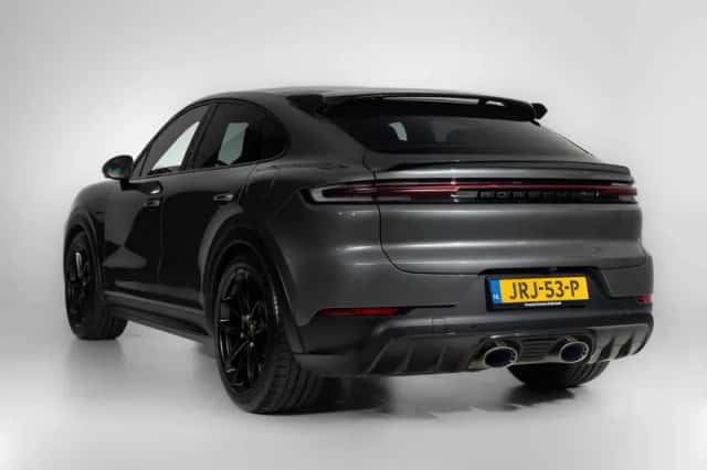 Porsche Cayenne (2024) thumbnail 6
