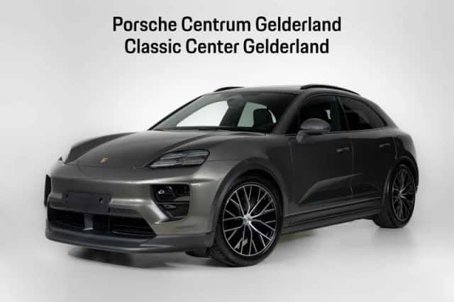 Porsche Macan (2026) thumbnail 1