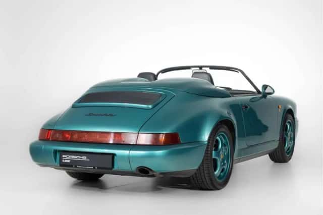 Porsche 911 (1993) thumbnail 5