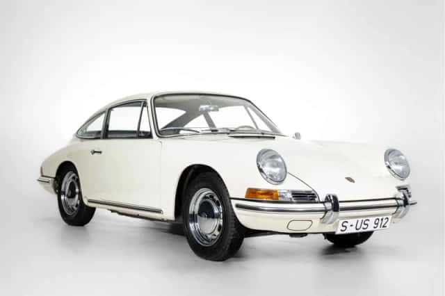 Porsche 911 (1965) thumbnail 5