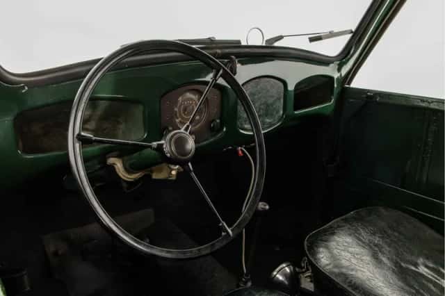 Volkswagen Type (1952) thumbnail 3
