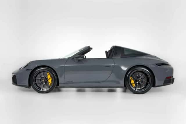 Porsche 911 (2026) thumbnail 6