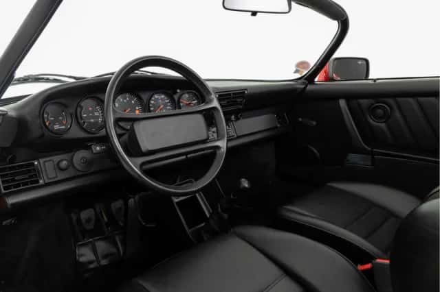 Porsche 911 (1989) thumbnail 3