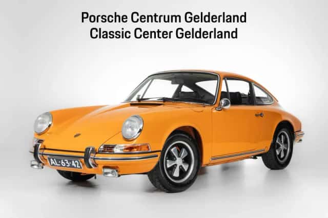 Porsche 911 (1971) thumbnail 1