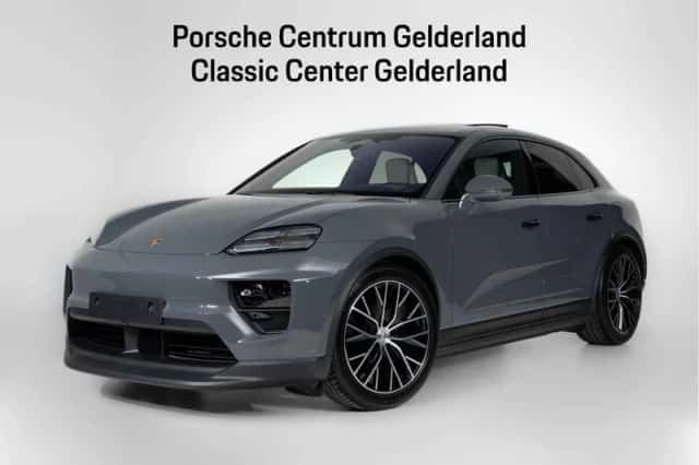Porsche Macan (2026) thumbnail 1