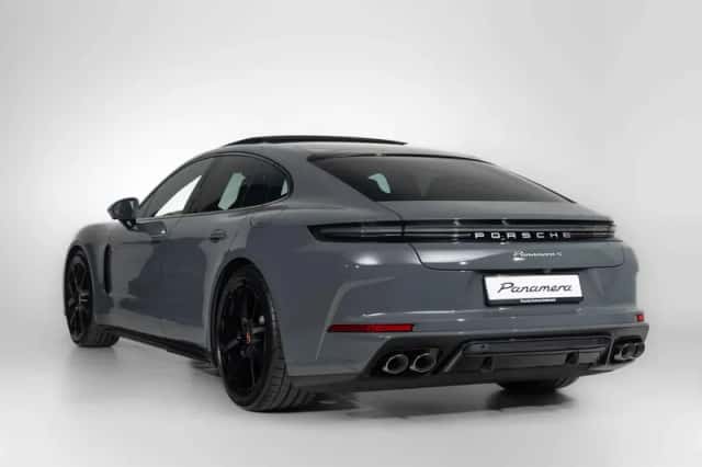 Porsche Panamera (2026) thumbnail 2