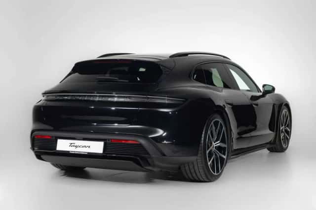 Porsche Taycan (2026) thumbnail 2