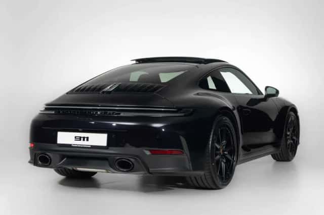 Porsche 911 (2026) thumbnail 2