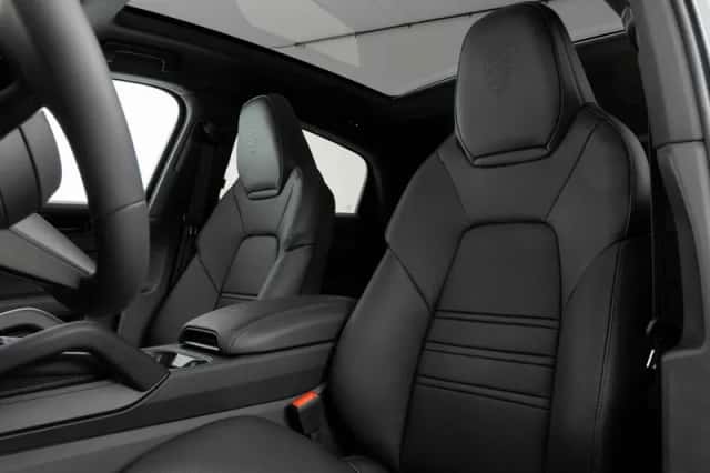 Porsche Cayenne (2026) thumbnail 4