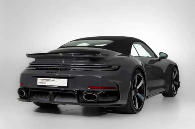 Porsche 911 (2026) thumbnail 2