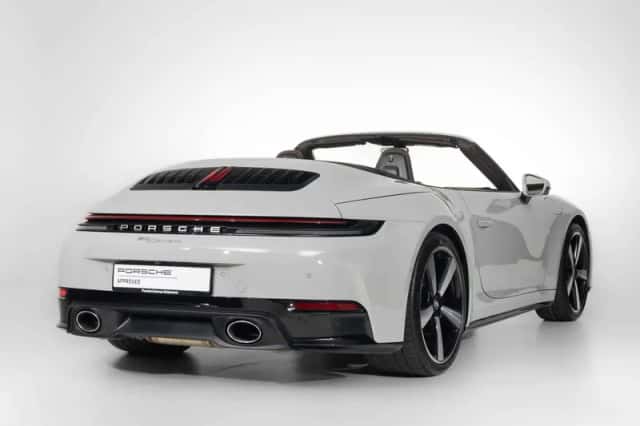 Porsche 911 (2025) thumbnail 5