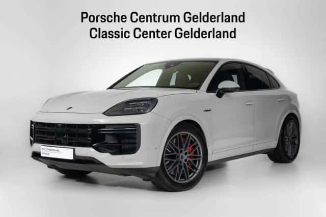 Porsche Cayenne (2025) thumbnail 1