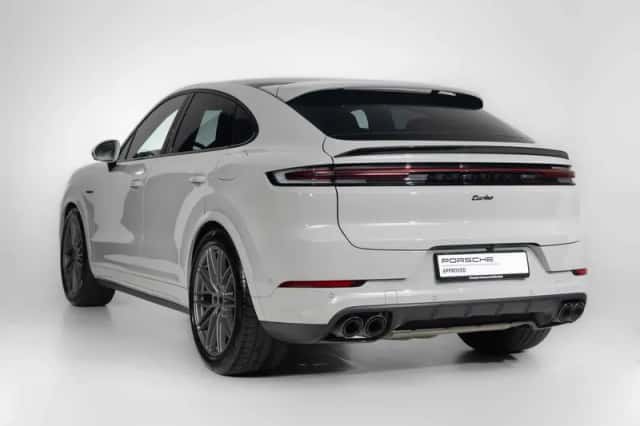 Porsche Cayenne (2025) thumbnail 6