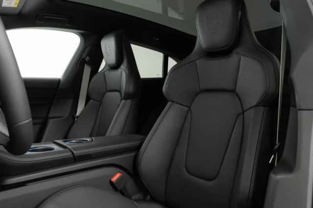 Porsche Taycan (2026) thumbnail 4