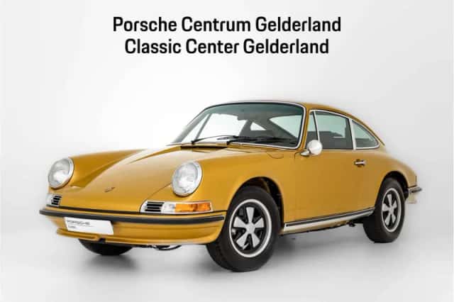 Porsche 911 (1971) thumbnail 1