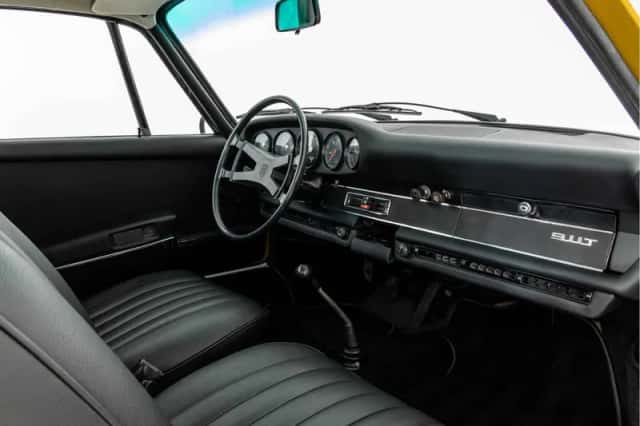 Porsche 911 (1971) thumbnail 3