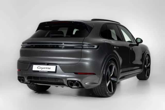 Porsche Cayenne (2026) thumbnail 2