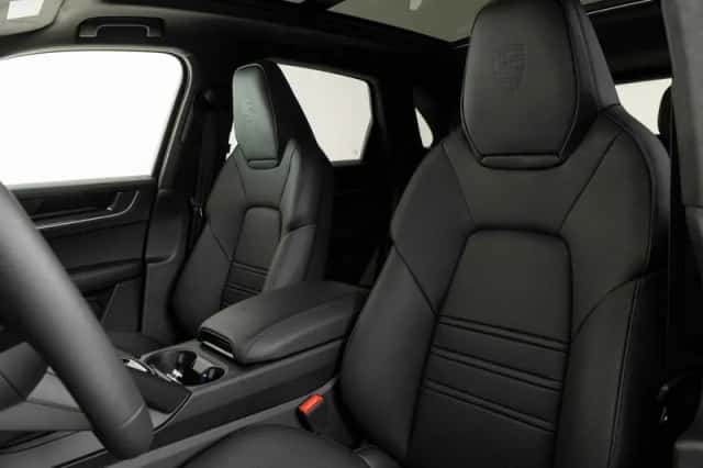 Porsche Cayenne (2026) thumbnail 4
