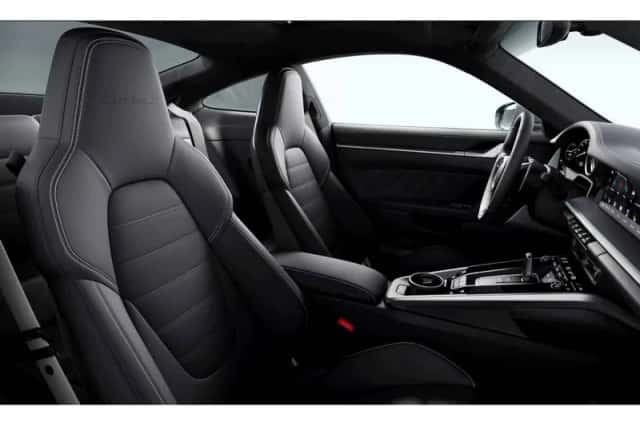 Porsche 911 (2024) thumbnail 4