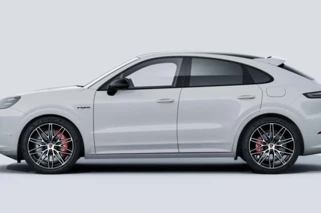 Porsche Cayenne (2026) thumbnail 3