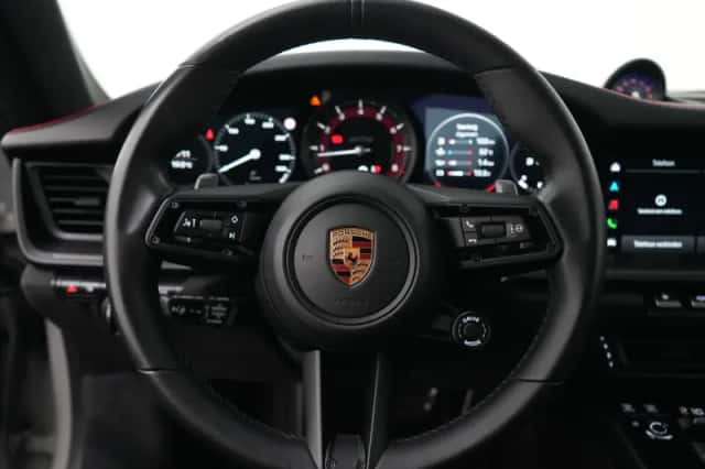 Porsche 911 (2022) thumbnail 5