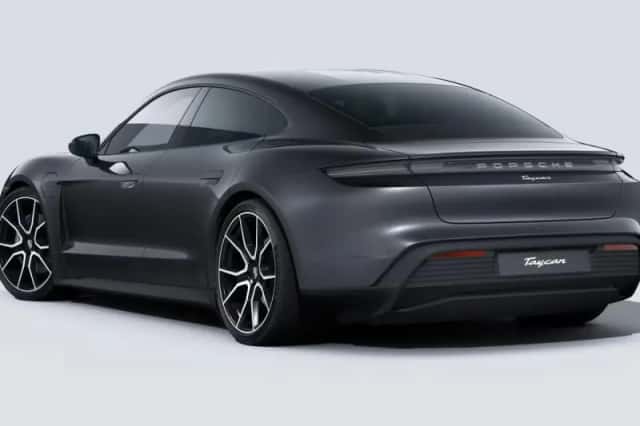 Porsche Taycan (2026) thumbnail 3