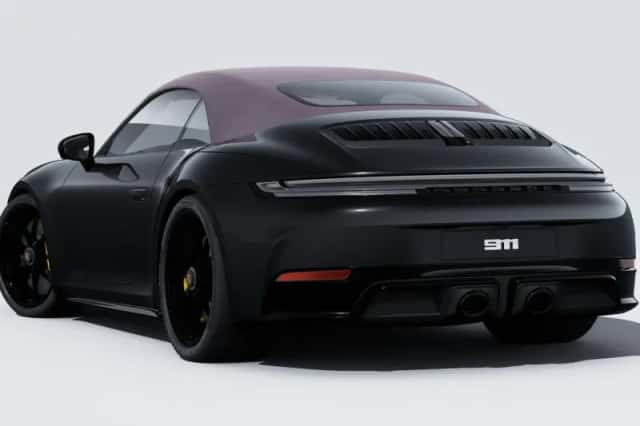 Porsche 911 (2025) thumbnail 2