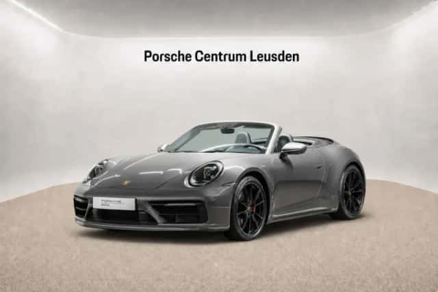 Porsche 911 (2020) thumbnail 1