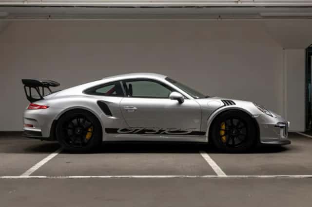 Porsche 911 (2017) thumbnail 6