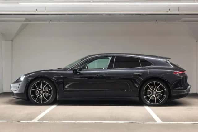 Porsche Taycan Sport Turismo (2023) thumbnail 2