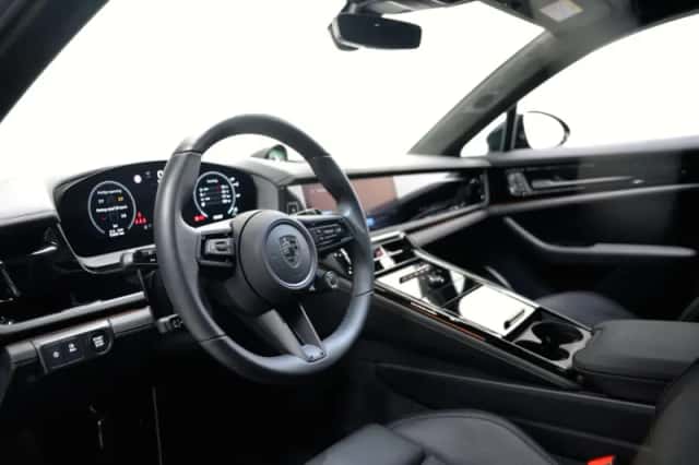 Porsche Panamera (2026) thumbnail 4