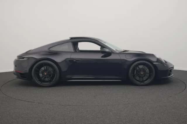 Porsche 911 (2024) thumbnail 6