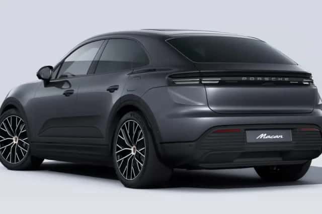 Porsche Macan (2026) thumbnail 3