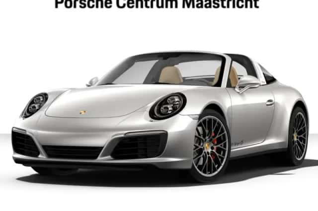 Porsche 911 (2017) thumbnail 1