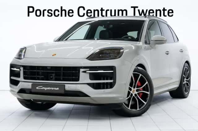 Porsche Cayenne (2025) thumbnail 1