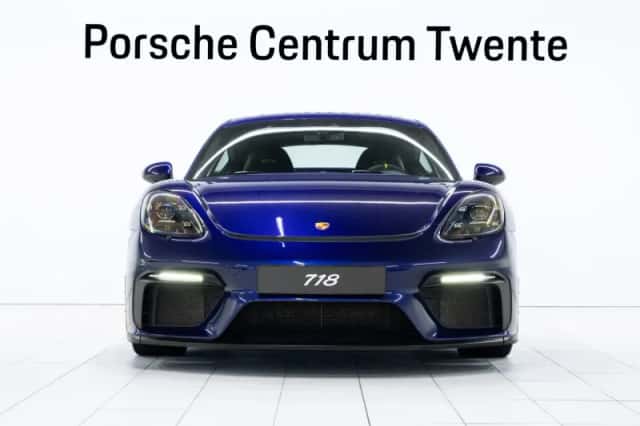 Porsche 718 Cayman (2021) thumbnail 2