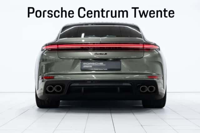 Porsche Panamera (2026) thumbnail 4