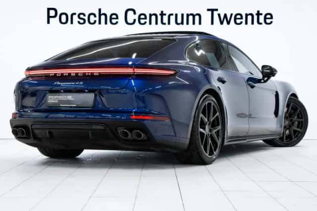 Porsche Panamera (2024) thumbnail 3