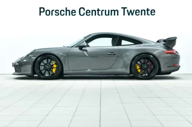 Porsche 911 (2018) thumbnail 5